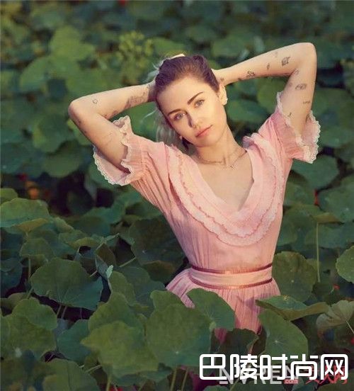 纹线条什么图案好看_这个夏天不爱花臂?这些小纹身或许可以拯救单调的你