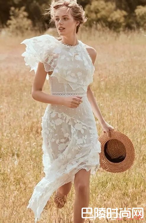 仙女风小白裙推荐_穿上小白裙 多份清爽又迷人的气息