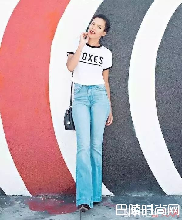复古T怎么搭配最时髦_夏天最爱的T恤 这些穿法让你美够一整季