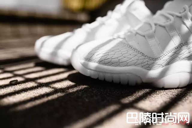 Air Jordan 11 Low _这个夏季你需要一双看着就凉快的运动鞋！