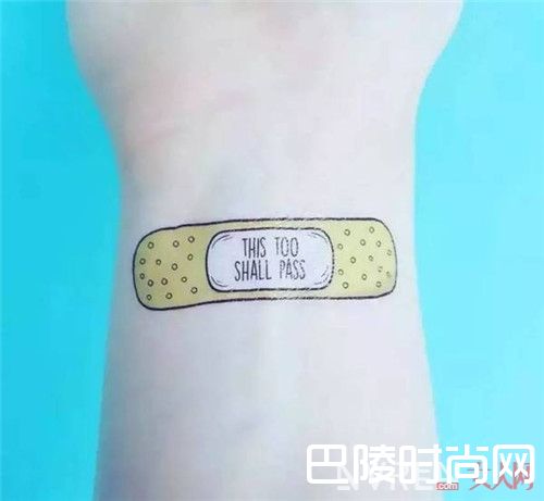 纹身贴纸纹什么好看_这个夏天不爱花臂？这些小纹身或许可以拯救单调的你