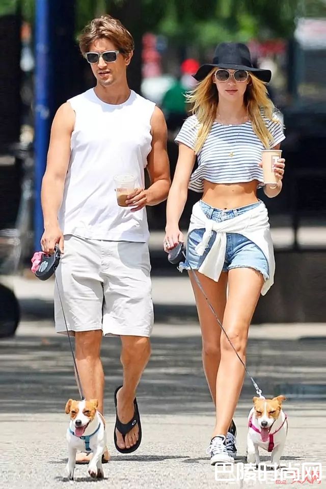 条纹衫配短裤_永不过时的条纹，到底怎么穿才最美？