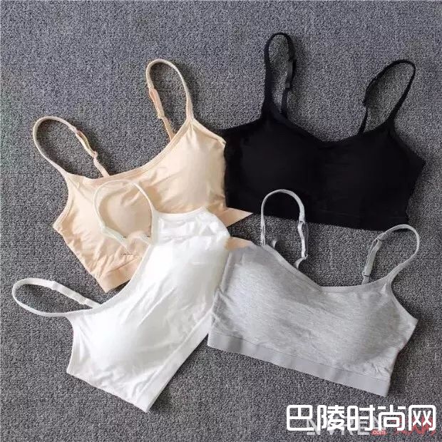 有胸垫的吊带应该搭配什么_露肩、露背、吊带、透视，所有的夏日内衣都给你承包了