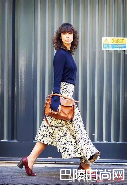 奶奶鞋如何搭配_想拥有一双大美腿?看看这些夏季凉鞋穿搭大法就知道