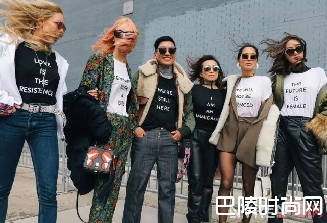 ​slogan T怎么搭配_夏天最爱的T恤 这些穿法让你美够一整季