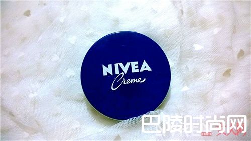 妮维雅成立多久了?_这些化妆品都已经是奶奶级别了 可还是那么妖艳!