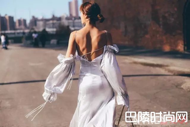 百搭的小白裙_穿上小白裙 多份清爽又迷人的气息