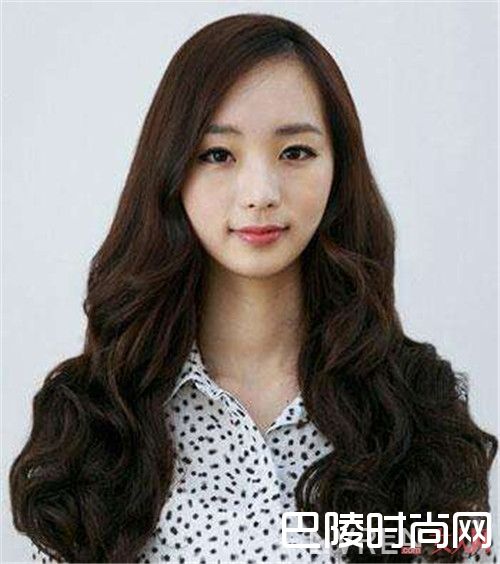 披肩长发代表什么性格_你的发型正在暴露着你的性格你知道吗