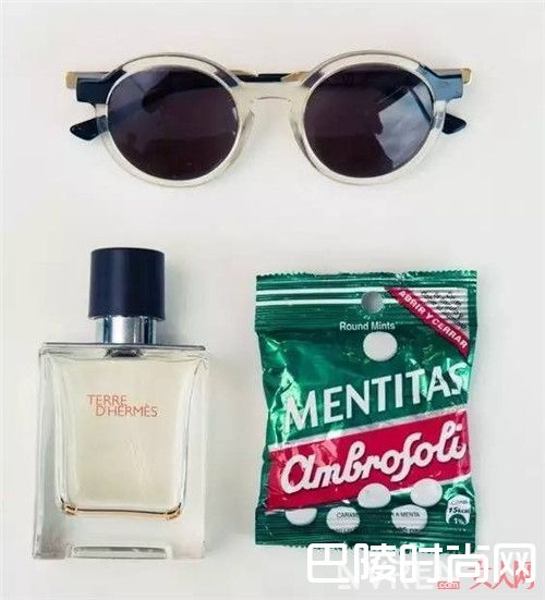 爱马仕大地男士香水怎么样_当下火爆香水+实用搭配 看完让你眼前一亮