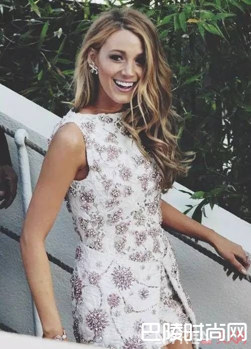 波浪卷发代表什么性格_你的发型正在暴露着你的性格你知道吗