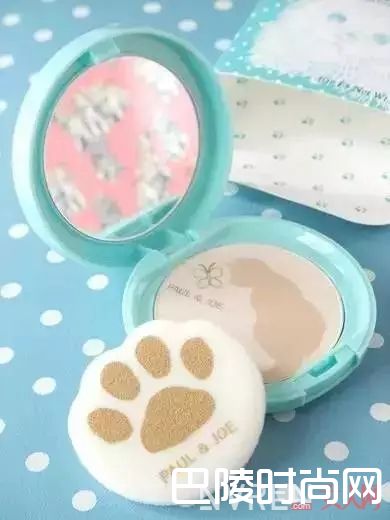 PAUL & JOE猫咪系列_这17款高颜值化妆品，你不备一件在包里怎么对得起自己？