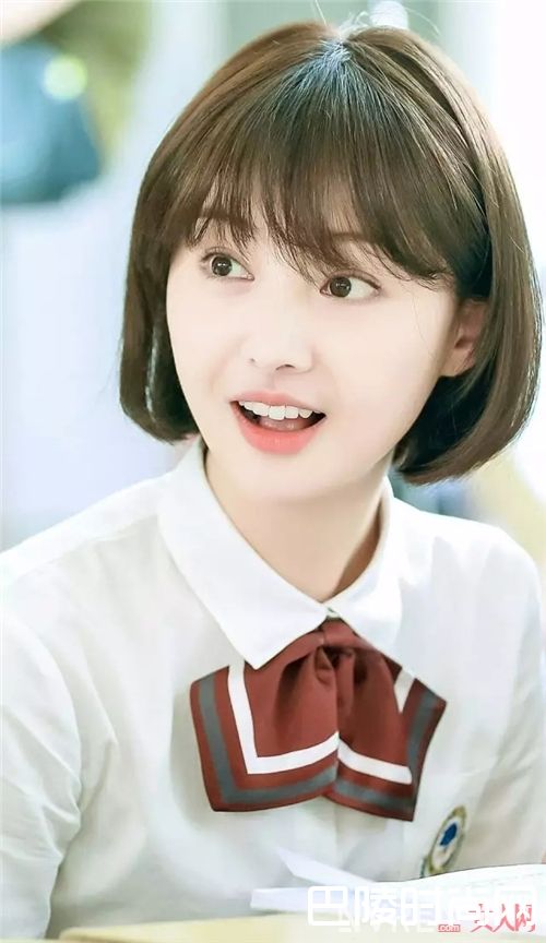 WOB头是什么样子？_这个夏天什么发型和发色最火？剪个短发准没错！