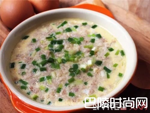 肉末鸡蛋羹怎么做?_厌倦了爆炒的油腻与油烟 学学这4道懒人蒸菜做法