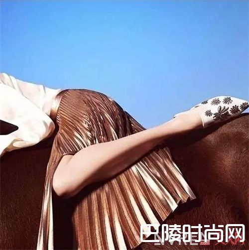 Sanayi 313鞋子推荐_最近超火的新晋小众鞋履品牌 你知道几个？