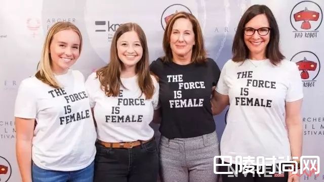 80年代Logo T恤_80年代最有腔调的复古单品，你还差哪件？