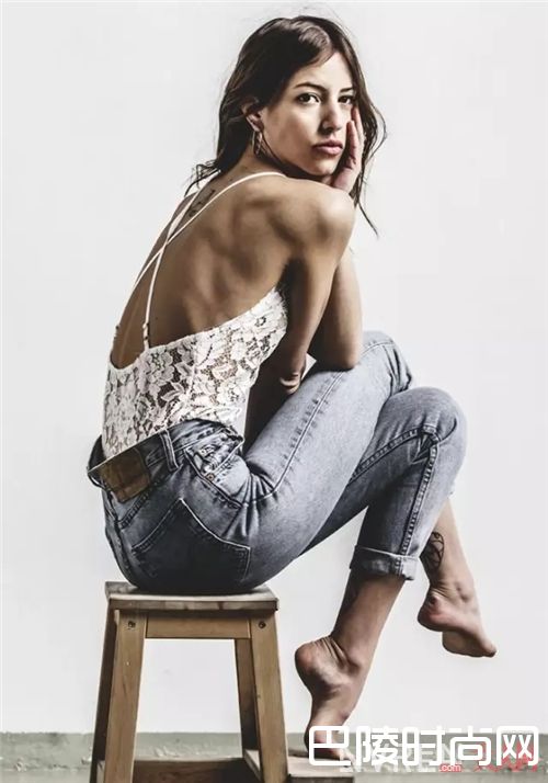 Bodysuit连体衣如何穿搭？_拥有这五件内衣 解决你夏天所有的穿衣烦恼