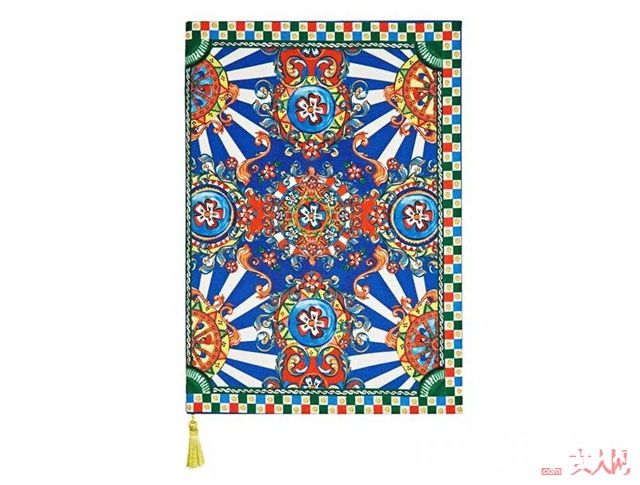 D&G笔记本_再贵的大牌也有你买得起的礼物 这份送礼清单要收藏