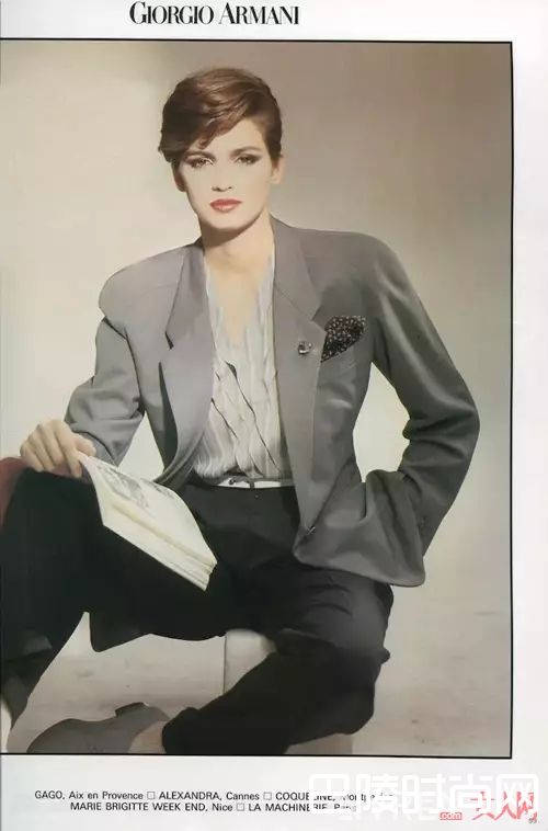 80年代宽肩西装_80年代最有腔调的复古单品，你还差哪件？