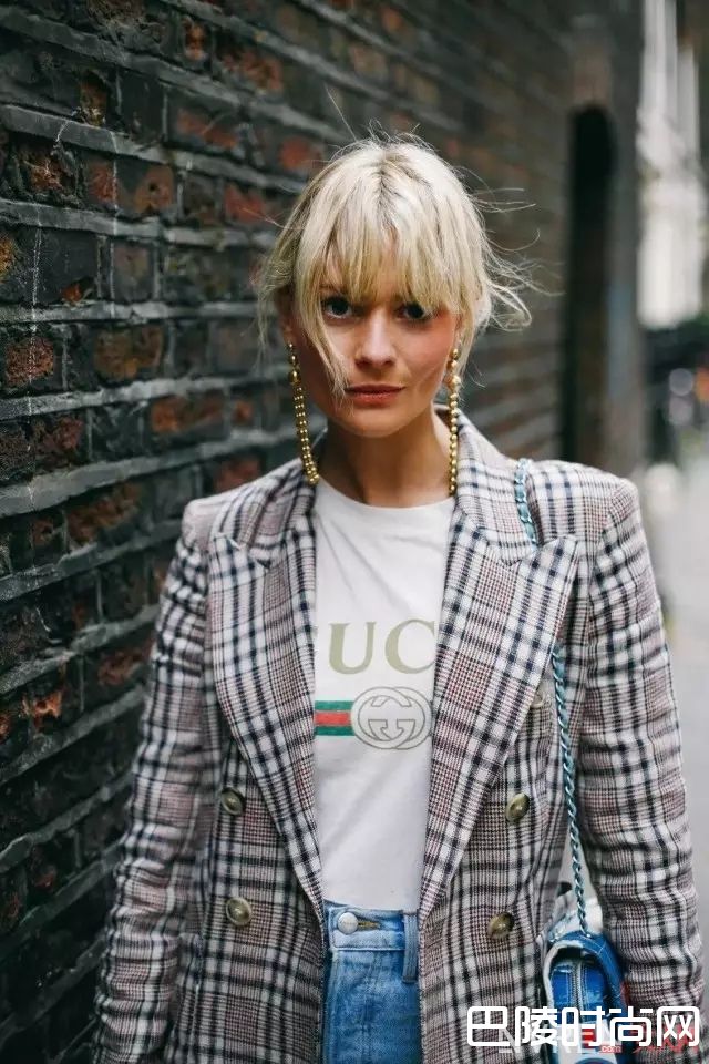 80年代宽肩西装_80年代最有腔调的复古单品，你还差哪件？