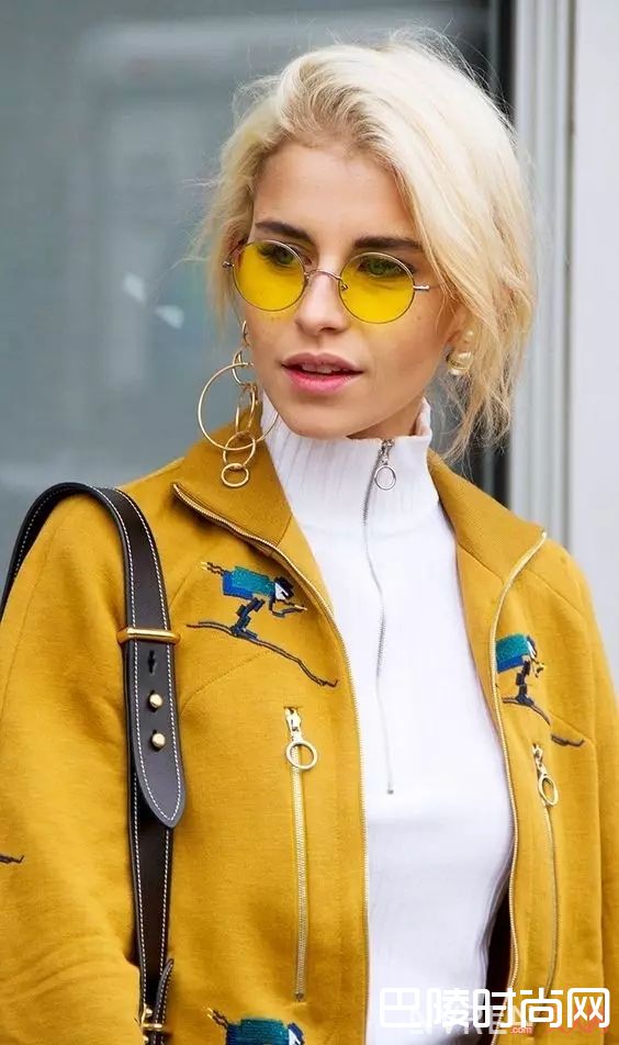 精致配饰更出彩_会穿衣一点都不难，十个法则穿出自己的风格