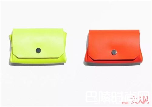 & Other Stories钱包推荐_这5个品牌的钱包颜值超高！还不会满大街撞！