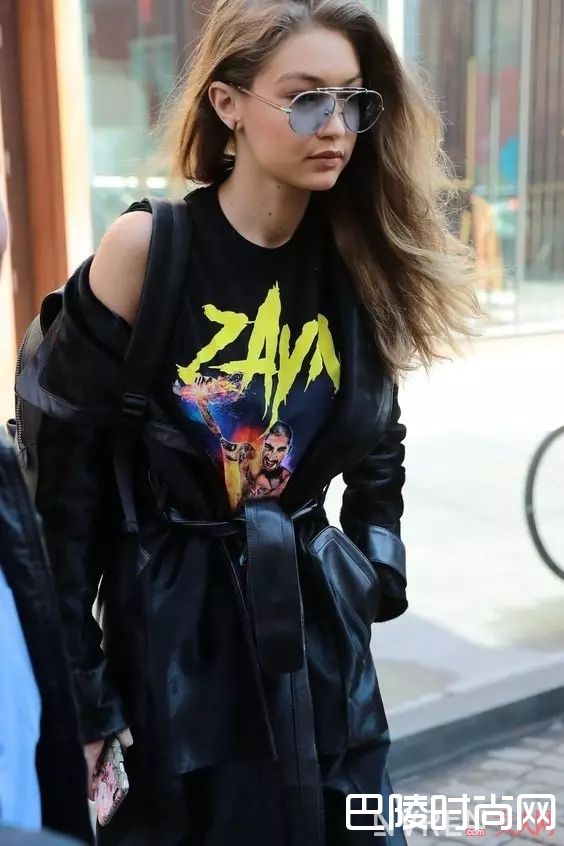 酷女孩元素_这些减龄穿搭 让你看起来又潮又年轻