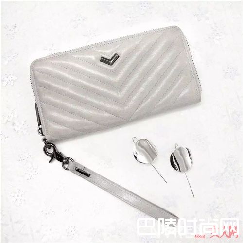 Botkier钱包推荐_这5个品牌的钱包颜值超高！还不会满大街撞！