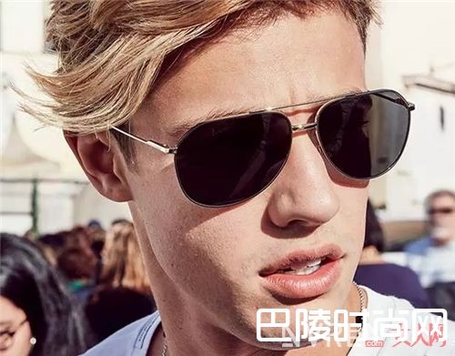 Dolce&Gabbana今年有哪些墨镜？_浮夸到不行的大牌墨镜 也有低调简约款可以买！