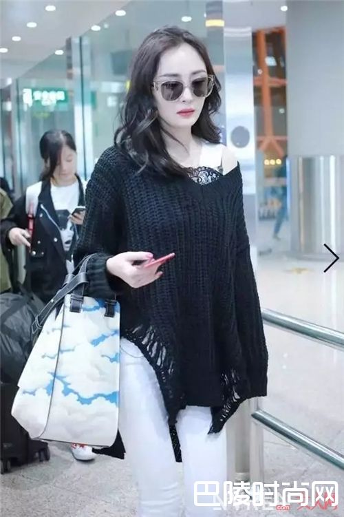 LOEWE包包推荐_不只是衣服 让你的包包也跟上夏天的步伐吧!