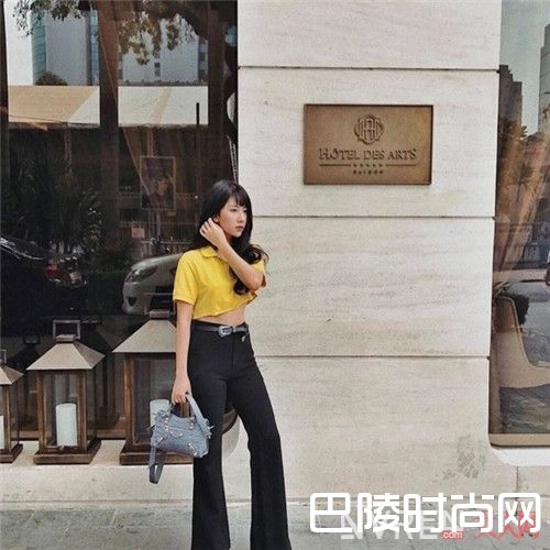 高腰修身长裤+短小上衣 T恤（吊带）_干货！让你简约又大方的秘密其实很简单