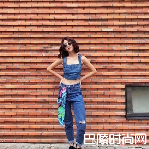 高腰修身长裤+短小上衣 T恤（吊带）_干货！让你简约又大方的秘密其实很简单