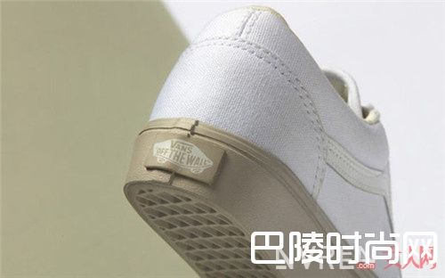 Vans小白鞋穿搭_嫩色的Vans小白鞋 这个夏季很轻
