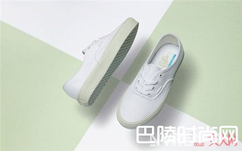 Vans小白鞋穿搭_嫩色的Vans小白鞋 这个夏季很轻