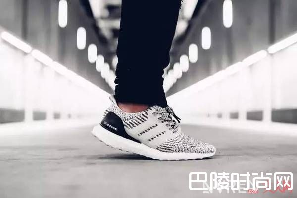 adidas Ultra BOOST 3.0「Oreo」配色_2017年销售额前十的十双鞋子 你还不打算入手一双吗