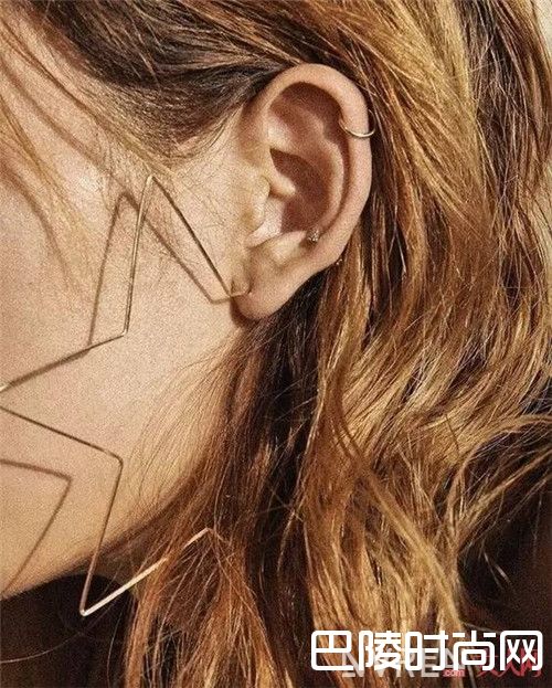 星星配饰好看吗_我能想到最浪漫的事 就是把天上的星星都摘给你