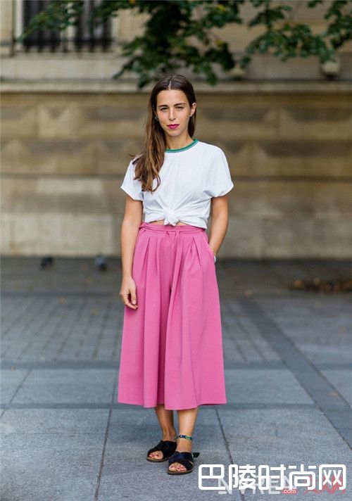 交叉带凉鞋介绍_平底鞋控福音！今年又美又漂亮的时髦款都在这