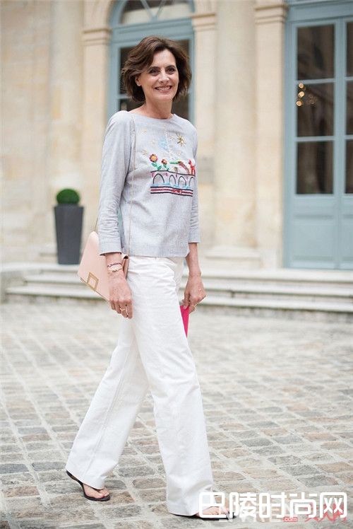 夹脚凉鞋介绍_平底鞋控福音!今年又美又漂亮的时髦款都在这