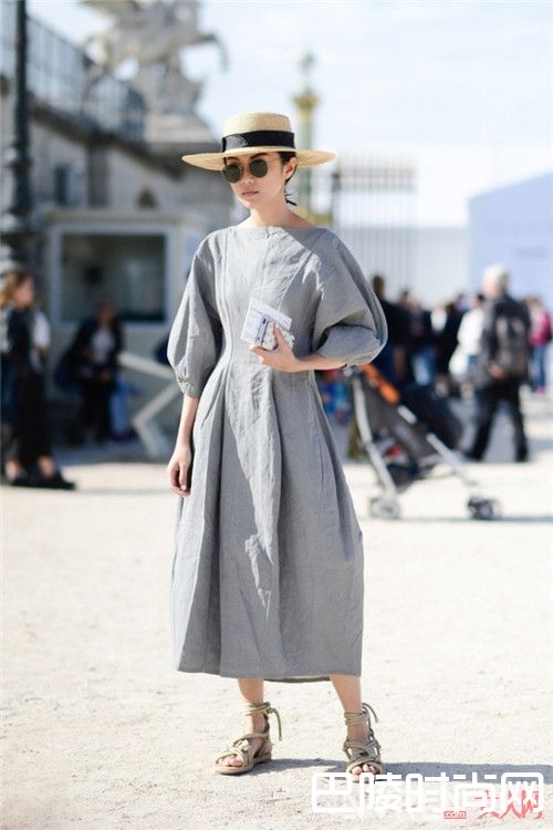 绑带凉鞋介绍_平底鞋控福音!今年又美又漂亮的时髦款都在这