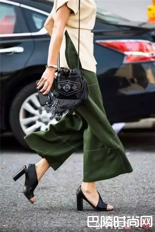 绿色下装搭配_千篇一律不如来点绿 点缀夏日成为骄阳