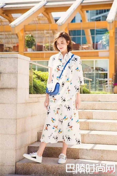 穿卡通减龄_还在让人叫阿姨？那是因为你穿得老气