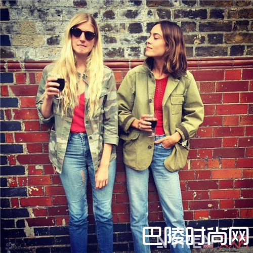 西装外套介绍_变身为复古的女人 这几件单品请收下