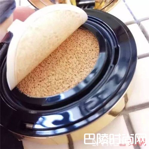 YSL恒久完美羽毛气垫粉底液_6大高端气垫用过的都说好！高级感满满！