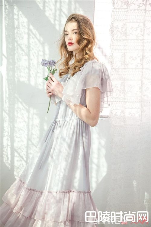 仙女裙仙气元素是什么_夏季潮流好看又不贵的仙女裙 怎么穿飘逸美艳撩人心?