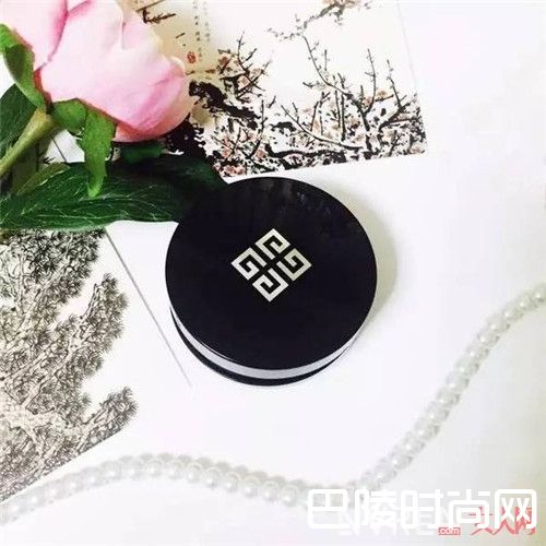 纪梵希四宫格金属光感气垫_6大高端气垫用过的都说好!高级感满满!