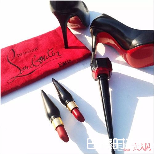 Revlon – Fire & Ice经典红色口红简介_女生必备口红：这12支最经典的红色口红你拥有吗？