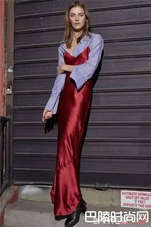 衬衫+吊带蕾丝怎么搭配_纳尼？随时转换风格一件衬衫就可以了？