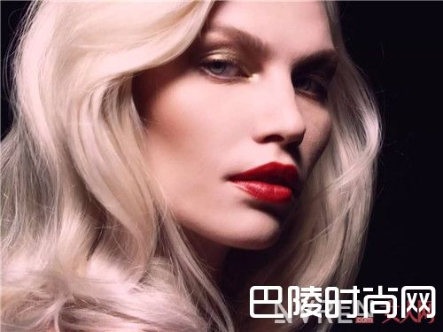 Dior – 999经典红色口红简介_女生必备口红：这12支最经典的红色口红你拥有吗？
