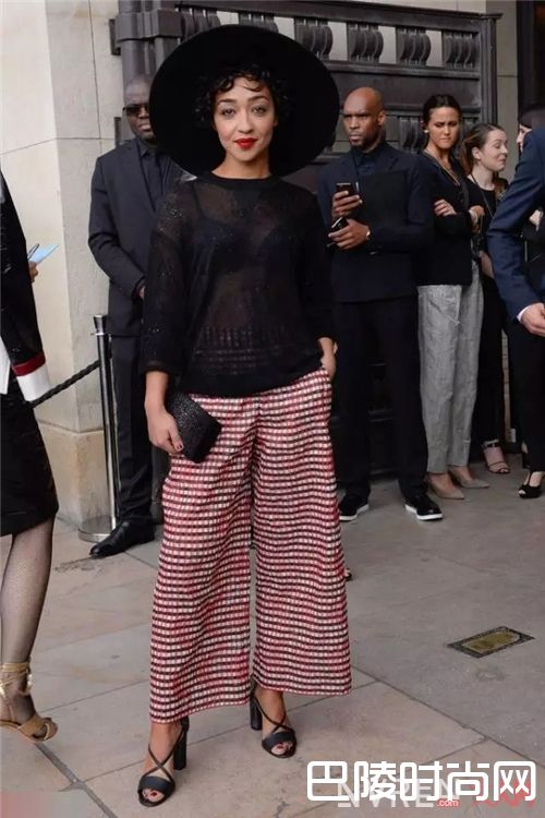 宽檐帽如何搭配？_这个夏天最IN的实用单品 美的人已经入手了