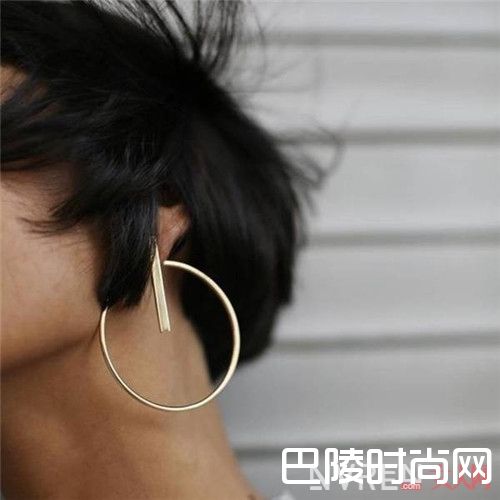 Eshvi是什么_看完这些耳环 打耳洞的痛算什么