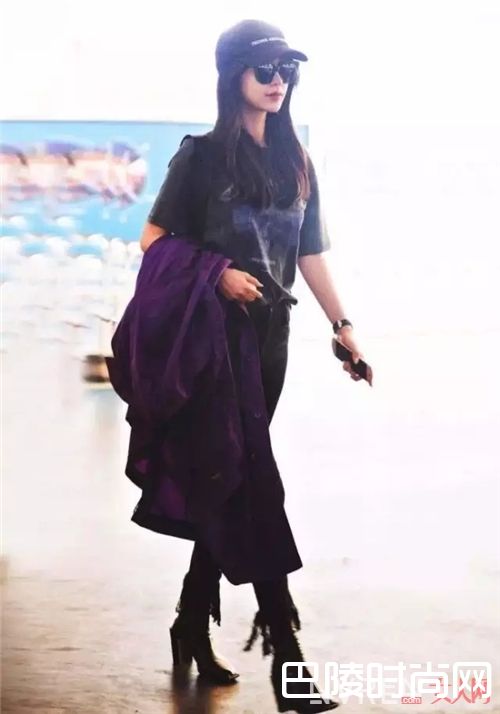 摇滚T如何搭配？_这个夏天最IN的实用单品 美的人已经入手了